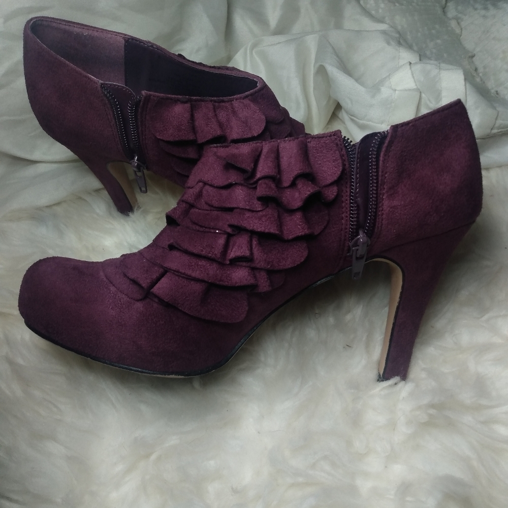 Heels - Picture 6 of 6